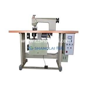 Ultrasonic lace machine