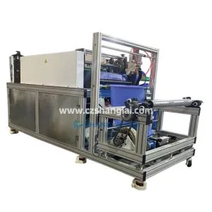 Automatic Diagonal-Seam Disposable Raincoat Sleeve Making Machine